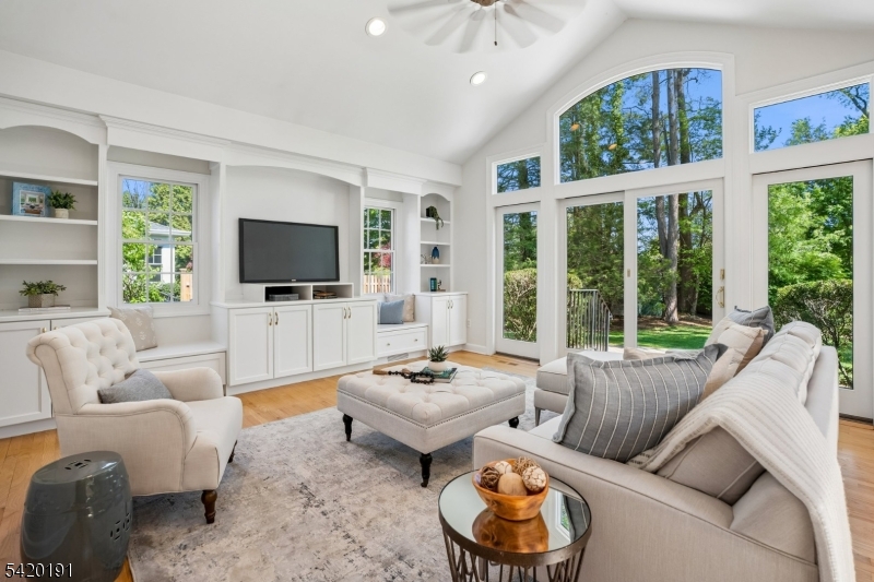 30 Winding Way Madison NJ 07940