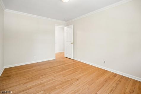 30 Winding Way Madison NJ 07940