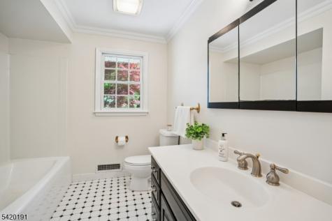 30 Winding Way Madison NJ 07940