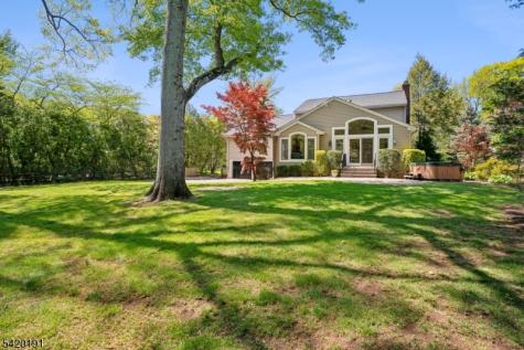 30 Winding Way Madison NJ 07940