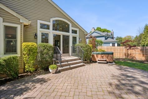 30 Winding Way Madison NJ 07940