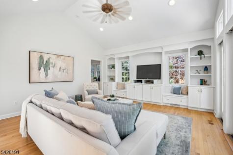 30 Winding Way Madison NJ 07940