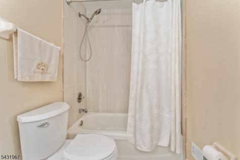 26 Alpaugh Drive Bethlehem NJ 08802