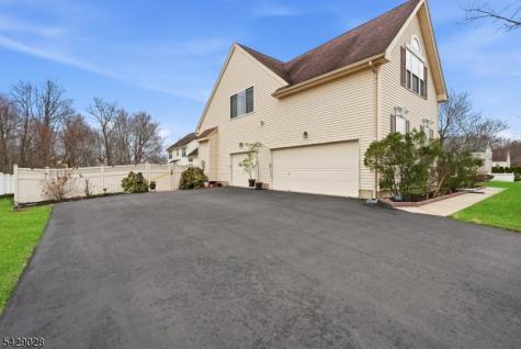 74 Kelly Way South Brunswick NJ 08852