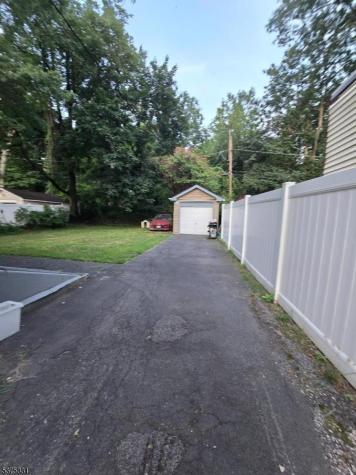 172 Brighton Avenue East Orange NJ 07017