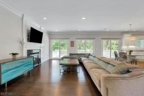 16 Exeter Road Millburn NJ 07078