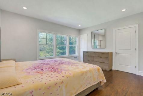 16 Exeter Road Millburn NJ 07078