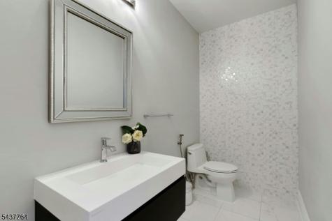 16 Exeter Road Millburn NJ 07078