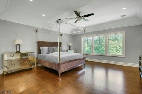 16 Exeter Road Millburn NJ 07078