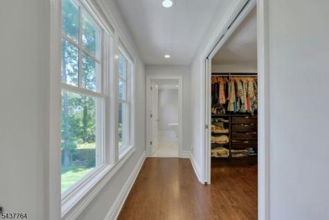 16 Exeter Road Millburn NJ 07078