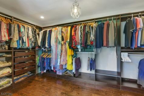 16 Exeter Road Millburn NJ 07078