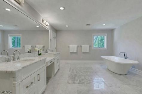 16 Exeter Road Millburn NJ 07078
