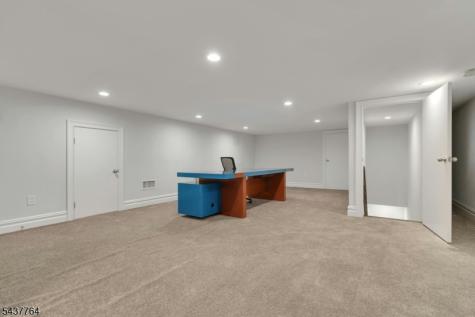 16 Exeter Road Millburn NJ 07078