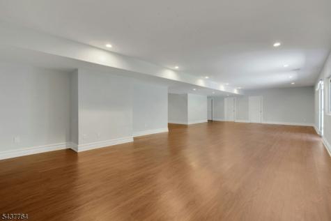 16 Exeter Road Millburn NJ 07078