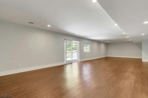 16 Exeter Road Millburn NJ 07078