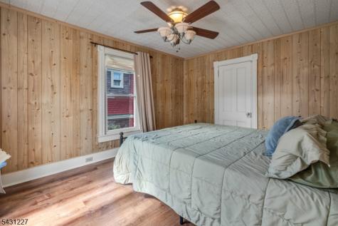16 Grand Avenue Washington NJ 07882