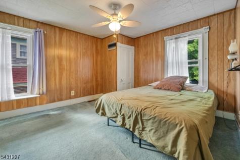 16 Grand Avenue Washington NJ 07882