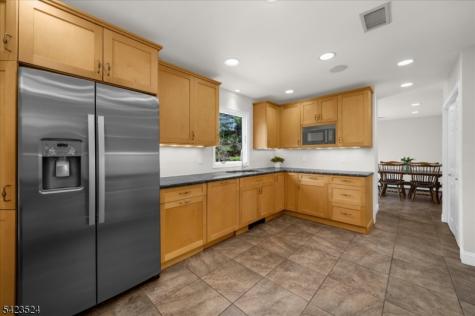 20 Cedar Grove Road Clinton NJ 08801