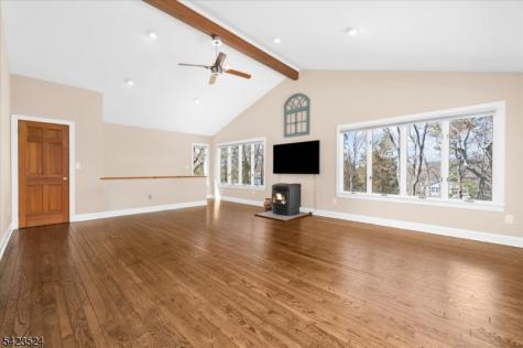 20 Cedar Grove Road Clinton NJ 08801
