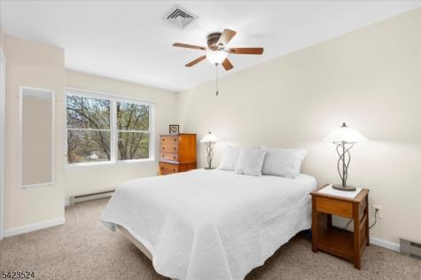 20 Cedar Grove Road Clinton NJ 08801