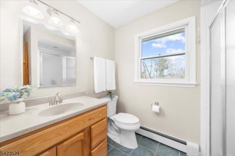 20 Cedar Grove Road Clinton NJ 08801