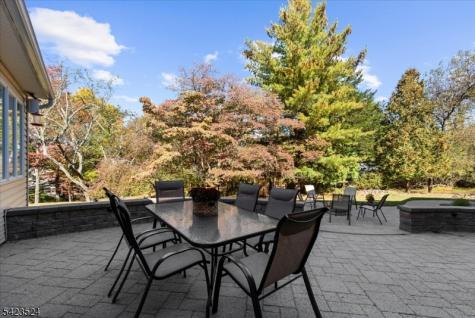 20 Cedar Grove Road Clinton NJ 08801