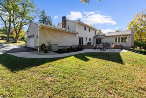 20 Cedar Grove Road Clinton NJ 08801