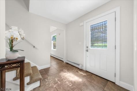 20 Cedar Grove Road Clinton NJ 08801
