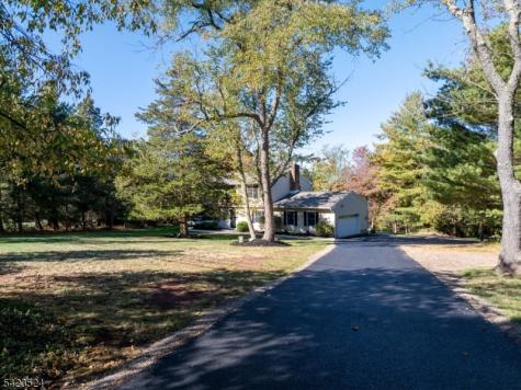 20 Cedar Grove Road Clinton NJ 08801