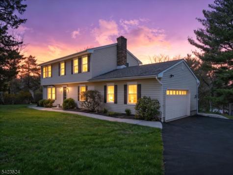 20 Cedar Grove Road Clinton NJ 08801