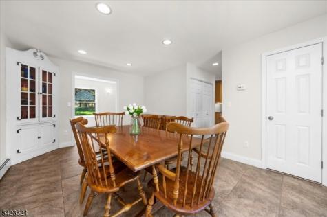20 Cedar Grove Road Clinton NJ 08801