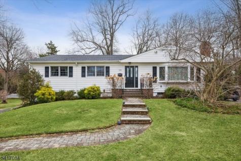 39 Gallinson Drive Berkeley Heights NJ 07974