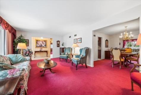 39 Gallinson Drive Berkeley Heights NJ 07974