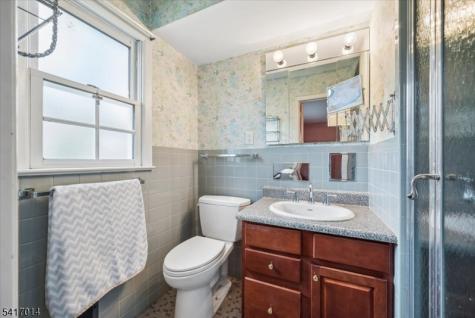 39 Gallinson Drive Berkeley Heights NJ 07974