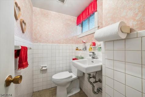 39 Gallinson Drive Berkeley Heights NJ 07974