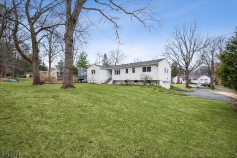 39 Gallinson Drive Berkeley Heights NJ 07974