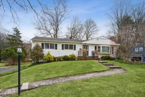 39 Gallinson Drive Berkeley Heights NJ 07974