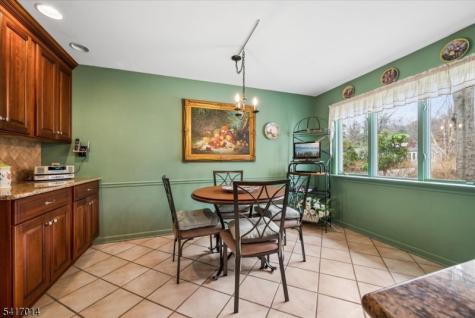 39 Gallinson Drive Berkeley Heights NJ 07974