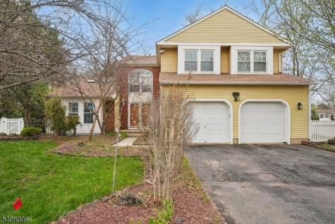 9 Chipwood Lane North Brunswick NJ 08902