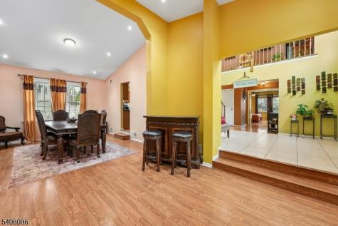 9 Chipwood Lane North Brunswick NJ 08902