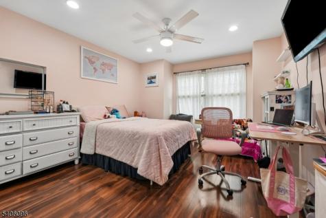 9 Chipwood Lane North Brunswick NJ 08902