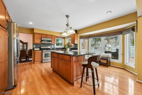 9 Chipwood Lane North Brunswick NJ 08902
