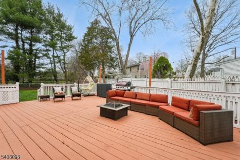 9 Chipwood Lane North Brunswick NJ 08902