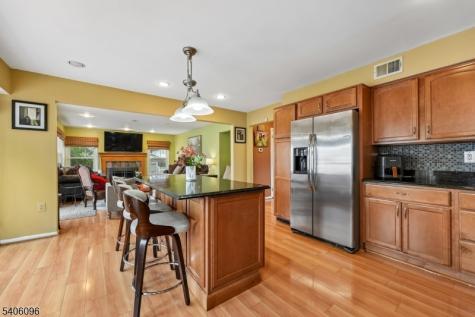 9 Chipwood Lane North Brunswick NJ 08902