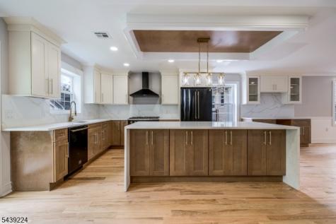 42 2ND Street Dumont NJ 07628