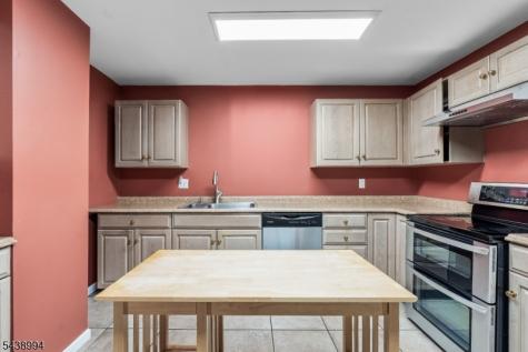 100 Homecrest Avenue Ewing NJ 08638