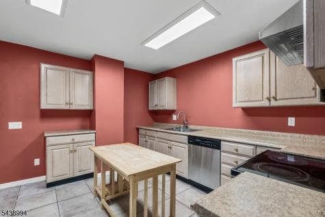 100 Homecrest Avenue Ewing NJ 08638