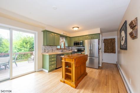 6 Madoc Trail Jefferson NJ 07438