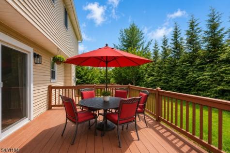 6 Madoc Trail Jefferson NJ 07438