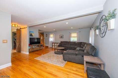 6 Madoc Trail Jefferson NJ 07438
